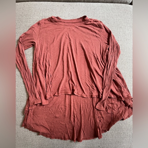 Lululemon Flowy Long Sleeve - Picture 1 of 4